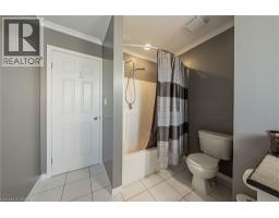 228 HOLBEACH Crescent - 28