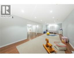 228 HOLBEACH Crescent - 31