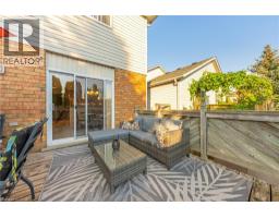 228 HOLBEACH Crescent - 35