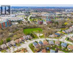 228 HOLBEACH Crescent - 43