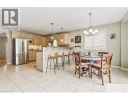 228 HOLBEACH Crescent - 8