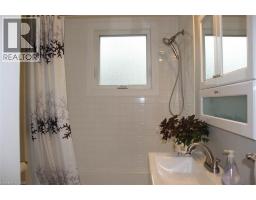 46 CLARA Crescent - 14