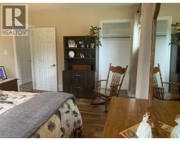 46 CLARA Crescent - 16