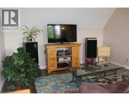 46 CLARA Crescent - 24