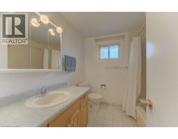 34 GENEVA Crescent - 23