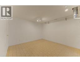 34 GENEVA Crescent - 36