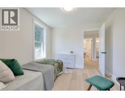 152 BLANDFORD Street - 37