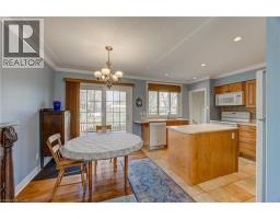 8 MARSHALL Avenue - 11