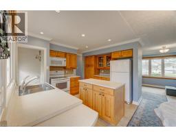 8 MARSHALL Avenue - 14