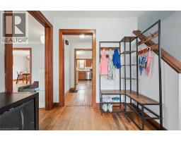 43 FLORA Street - 6