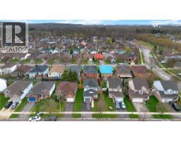 36 CASHEL Crescent - 37