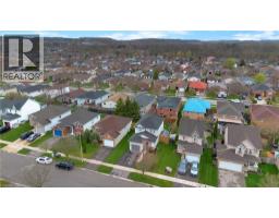 36 CASHEL Crescent - 38