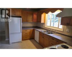 35 BRADLEY Drive - 4