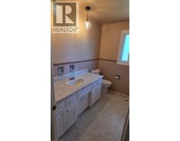 35 BRADLEY Drive - 5