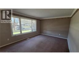 35 BRADLEY Drive - 6