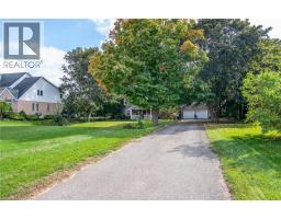 274 WOODRIDGE Drive - 8