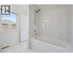 267 GROVEHILL Crescent - 24