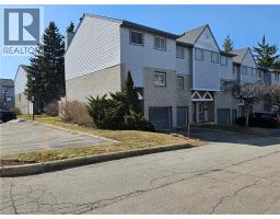 589 BEECHWOOD Drive UnitNo. 43 - 2