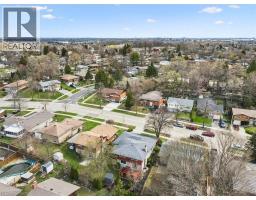 233 LAURENTIAN Drive - 28