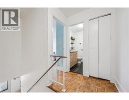 385 PIONEER Drive UnitNo. 5 - 14