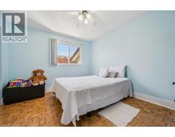 385 PIONEER Drive UnitNo. 5 - 17