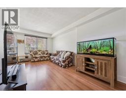 385 PIONEER Drive UnitNo. 5 - 6