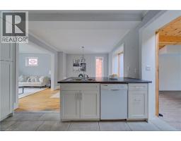 28 WILLOW Street - 10