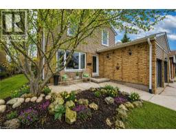 15 DEERWOOD Crescent - 2