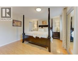 15 DEERWOOD Crescent - 23