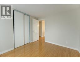 15 DEERWOOD Crescent - 31