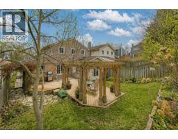 15 DEERWOOD Crescent - 38