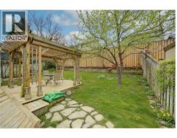 15 DEERWOOD Crescent - 41