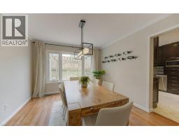 15 DEERWOOD Crescent - 8