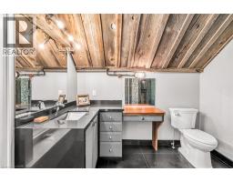 1399 SAFARI Road - 21