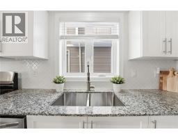 1 BAWCUTT Crescent - 10