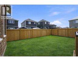 1 BAWCUTT Crescent - 33