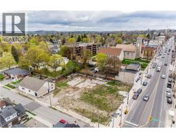 868 KING Street E - 4