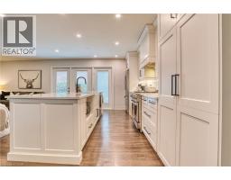 525 BLAKE Street E - 12