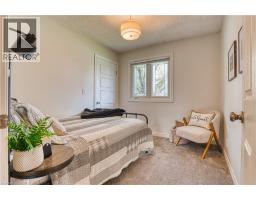 525 BLAKE Street E - 33
