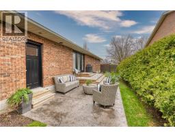 525 BLAKE Street E - 44