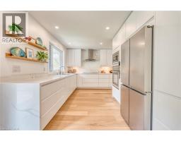 187 WOODVIEW Crescent - 16