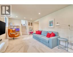 187 WOODVIEW Crescent - 32