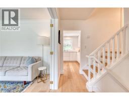 187 WOODVIEW Crescent - 5