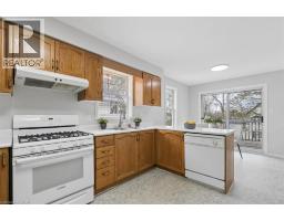 83 CANROBERT Street - 15