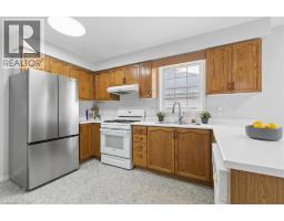 83 CANROBERT Street - 16