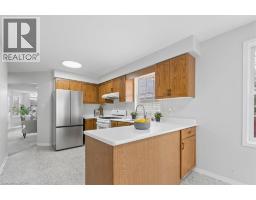 83 CANROBERT Street - 18