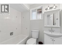 83 CANROBERT Street - 24