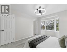 83 CANROBERT Street - 26
