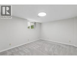 83 CANROBERT Street - 34