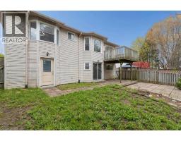 83 CANROBERT Street - 38
